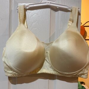 Luxurious Cream Women's Bra